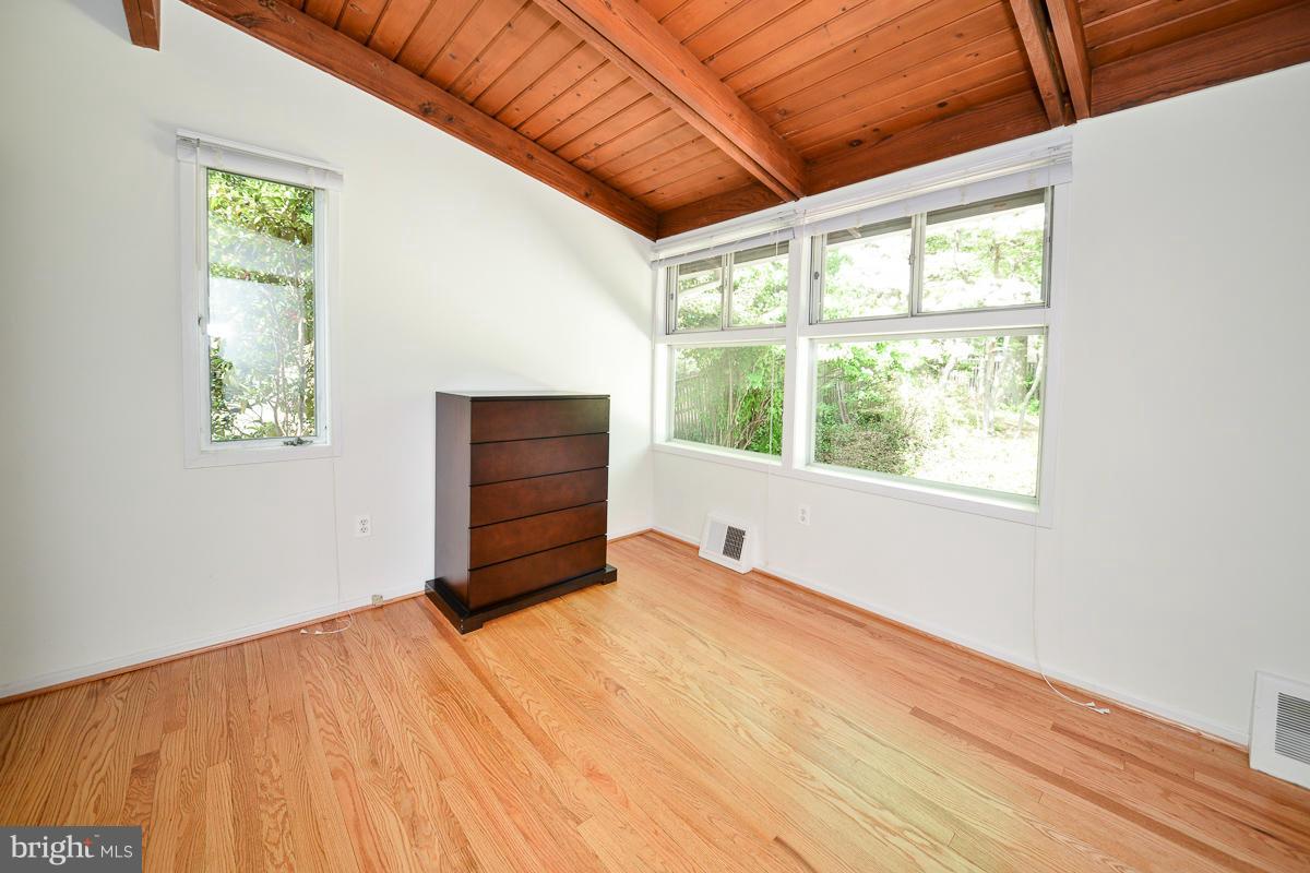 2927 Pine Spring Road Falls Church, VA 22042 - Photo 11 of 26 Bedroom