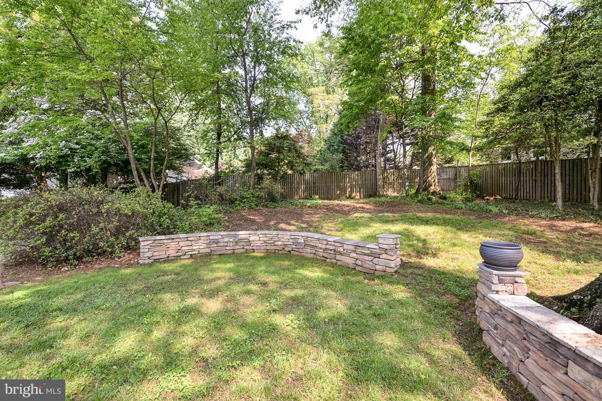 2927 Pine Spring Road Falls Church, VA 22042 - Photo 26 of 26 Exterior (Rear)