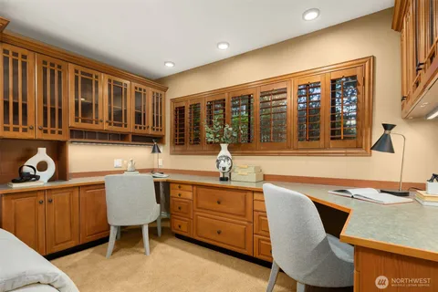 $1,550,000 | 6436 Lake Washington Boulevard Northeast, Unit 5, Kirkland, WA 98033