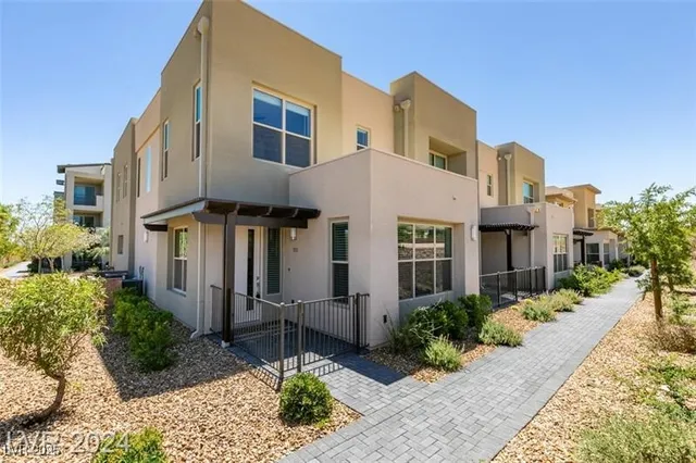 $3,200 | 1153 Notch Peak Street, Unit 103, Las Vegas, NV 89135