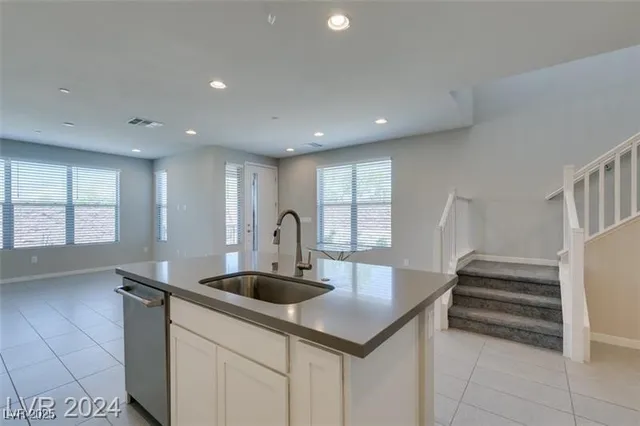 $3,200 | 1153 Notch Peak Street, Unit 103, Las Vegas, NV 89135