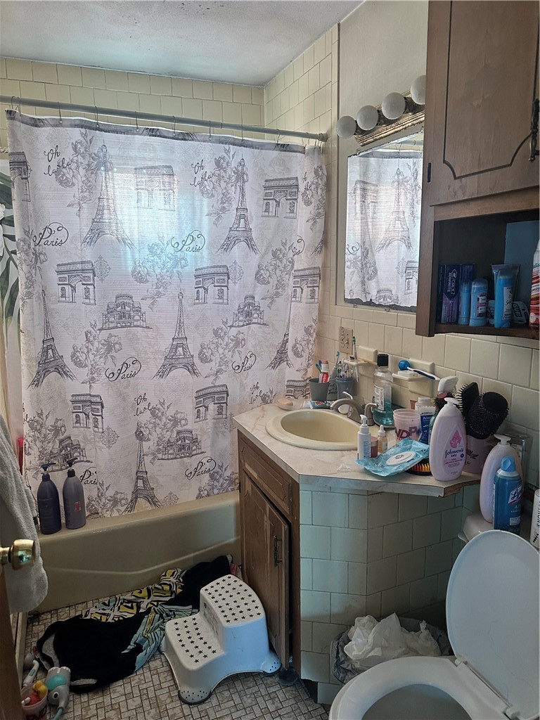 5 Washington Avenue Cranston, RI 02920 - Photo 3 of 6