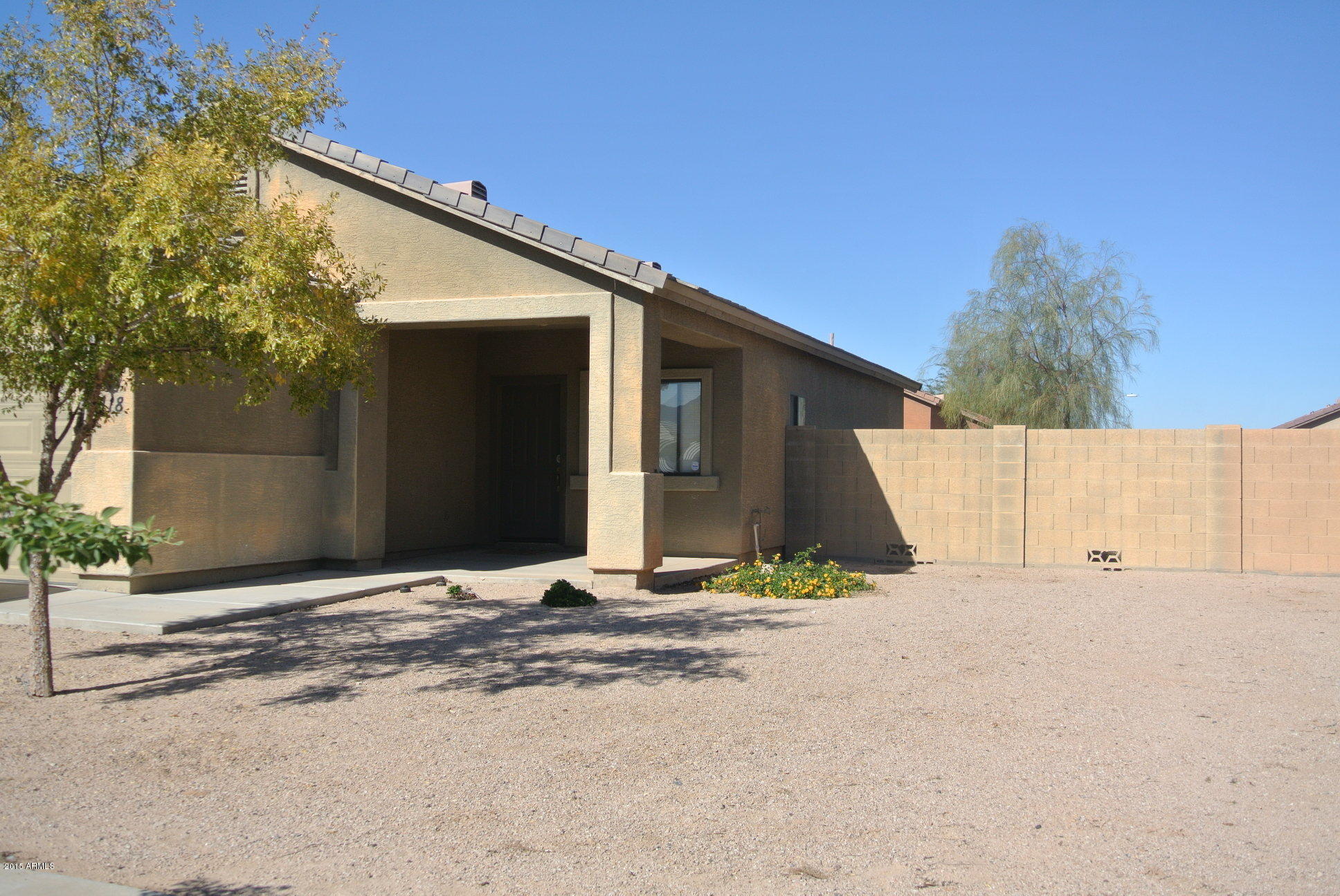 1118 West Fremont Rd. Phoenix, AZ 85041 - Photo 2 of 28 DSC_2932