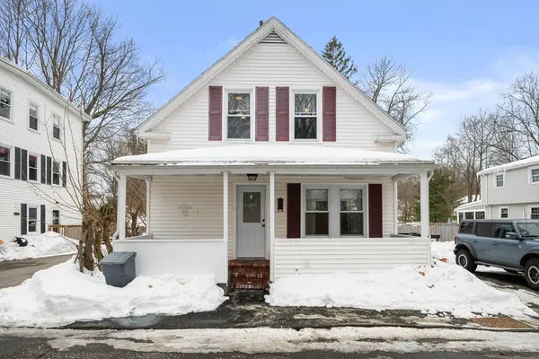 $559,500 | 8 Cleveland Avenue, Ipswich, MA 01938