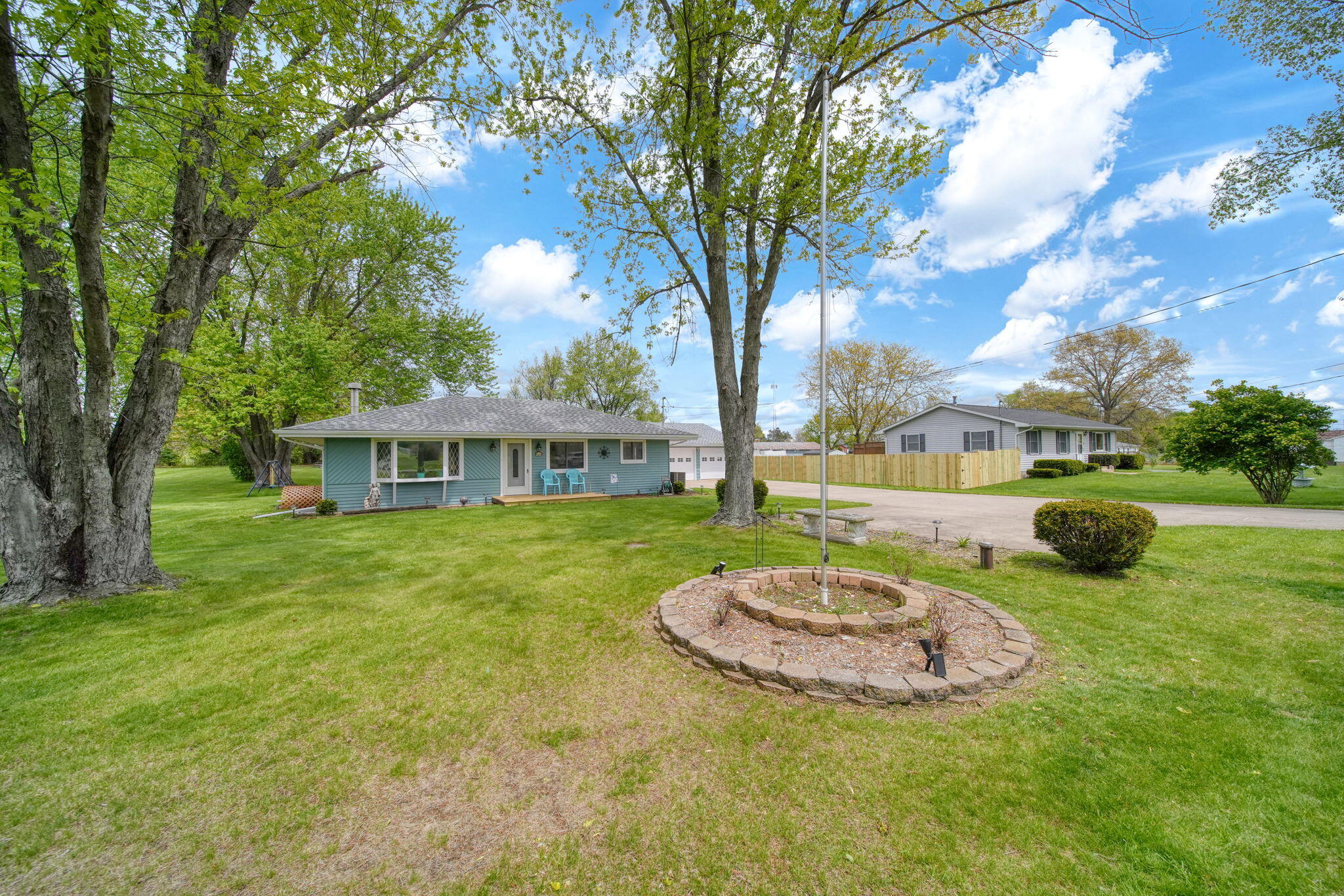 5030 East Berry Road Pleasant Lake, MI 49272 - Photo 2 of 60 1-web-or-mls-DSC03688_HDR