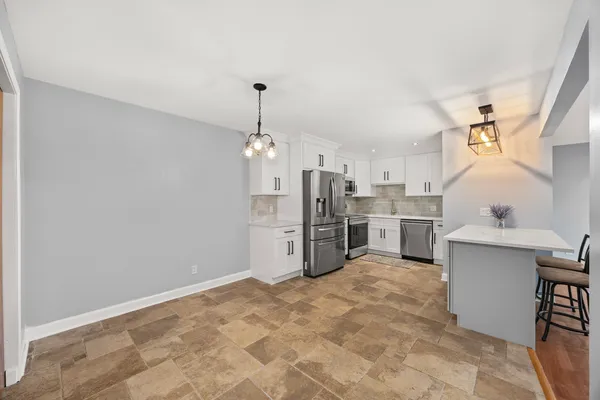 $1,900 | 20224 South Frankfort Square Road, Unit G, Frankfort, IL 60423