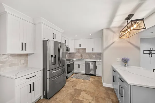 $1,900 | 20224 South Frankfort Square Road, Unit G, Frankfort, IL 60423