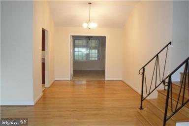 1825 Opalocka Drive McLean, VA 22101 - Photo 15 of 29 Entrance/Foyer