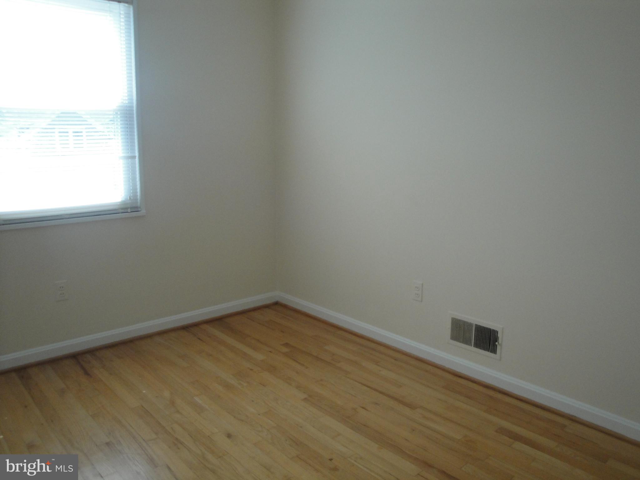 1825 Opalocka Drive McLean, VA 22101 - Photo 18 of 29 Bedroom 3