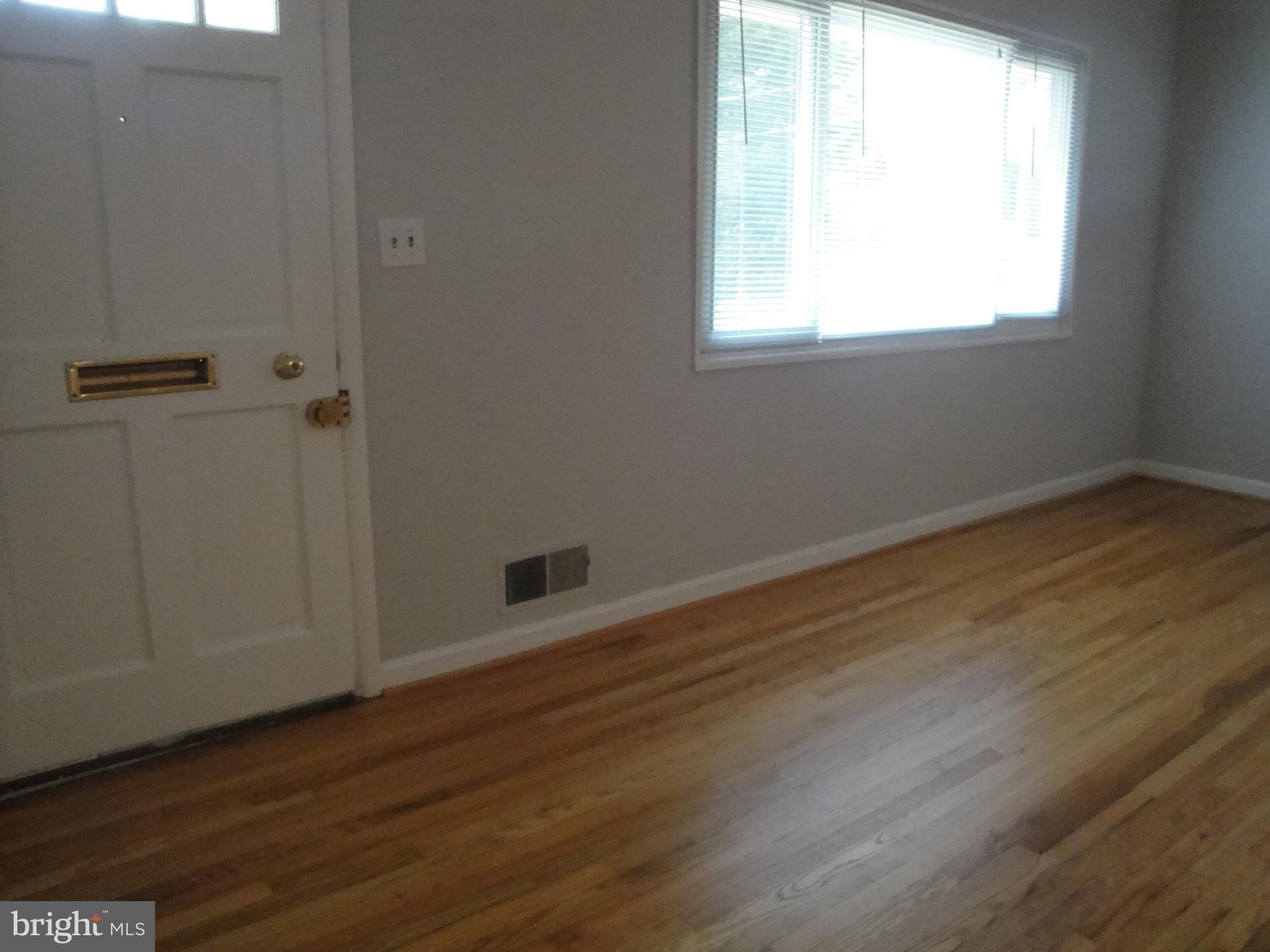 1825 Opalocka Drive McLean, VA 22101 - Photo 3 of 29 Living Room with Bay Window