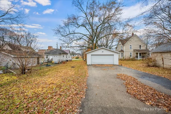 $2,000 | 708 South 1st Street, DeKalb, IL 60115
