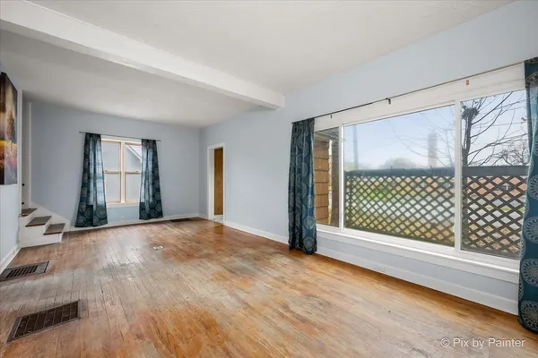 $2,000 | 708 South 1st Street, DeKalb, IL 60115