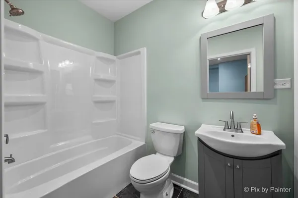 $2,000 | 708 South 1st Street, DeKalb, IL 60115