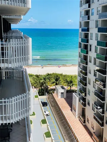 $749,999 | 6061 Collins Avenue, Unit 11A, Miami Beach, FL 33140