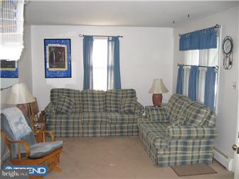 574 Durham Road Langhorne, PA 19047 - Photo 5 of 10 Gallery Image 5