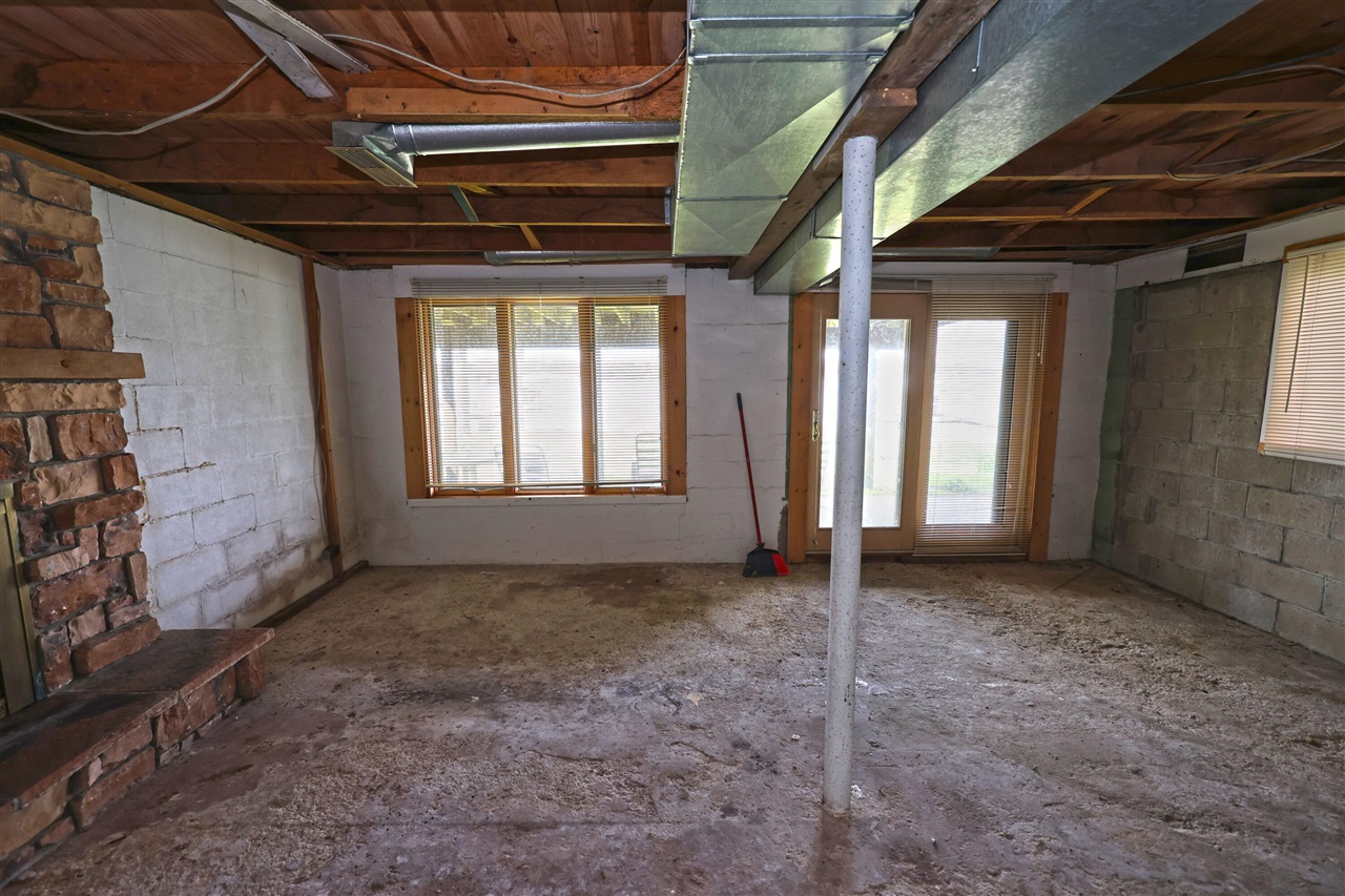 31050 Curran Beach Road Dowagiac, MI 49047 - Photo 22 of 37