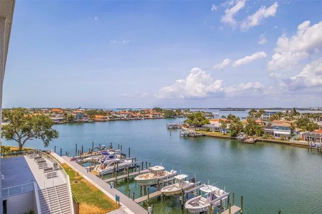 $5,500 | 415 Island Way, Unit 502, Clearwater Beach, FL 33767