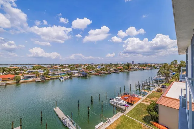 $5,500 | 415 Island Way, Unit 502, Clearwater Beach, FL 33767