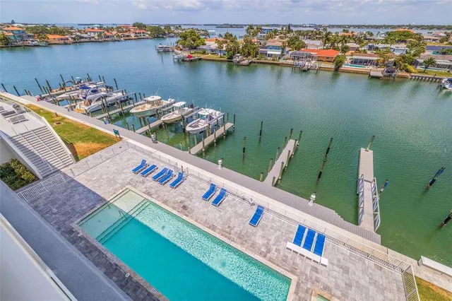 $5,500 | 415 Island Way, Unit 502, Clearwater Beach, FL 33767