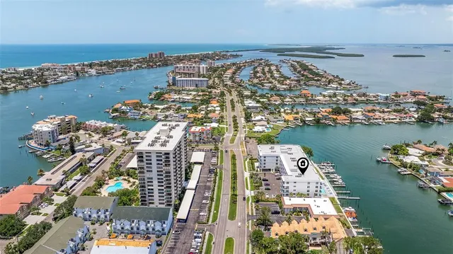 $5,500 | 415 Island Way, Unit 502, Clearwater Beach, FL 33767