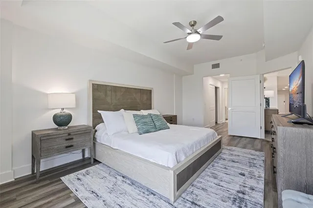 $5,500 | 415 Island Way, Unit 502, Clearwater Beach, FL 33767