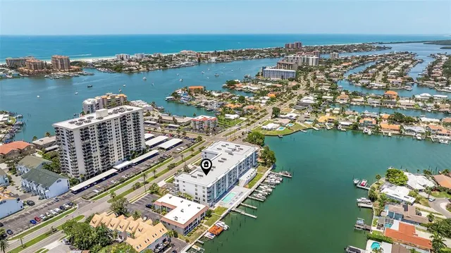 $5,500 | 415 Island Way, Unit 502, Clearwater Beach, FL 33767