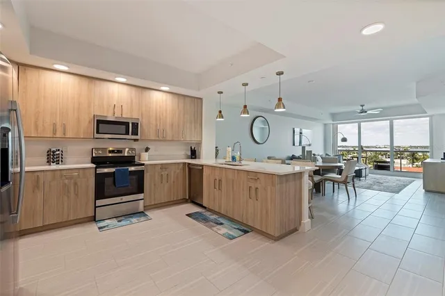 $5,500 | 415 Island Way, Unit 502, Clearwater Beach, FL 33767