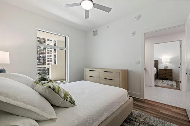 $5,500 | 415 Island Way, Unit 502, Clearwater Beach, FL 33767