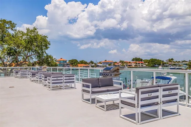 $5,500 | 415 Island Way, Unit 502, Clearwater Beach, FL 33767