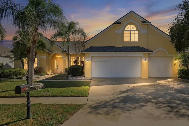 $634,999 | 1512 Crooked Stick Drive, Valrico, FL 33596