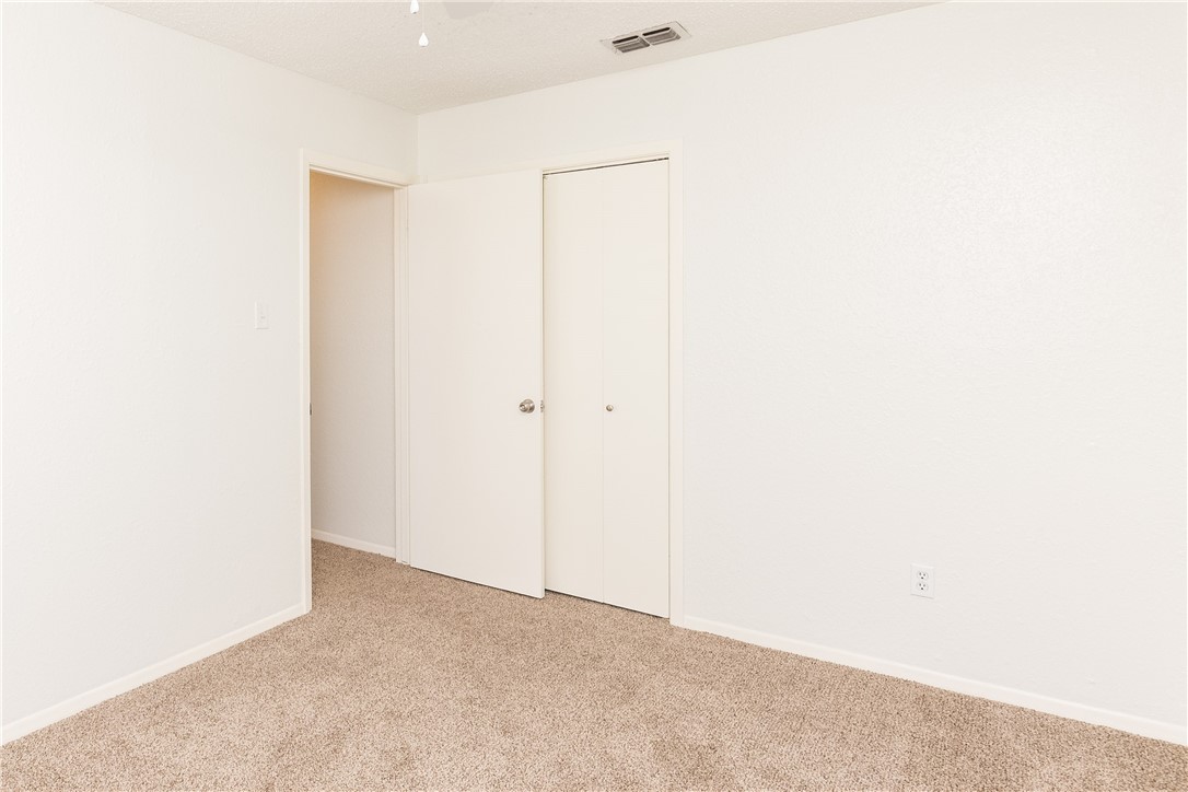 5133 Middlecoff Circle, Unit B Corpus Christi, TX 78413 - Photo 18 of 29 a view of an empty room