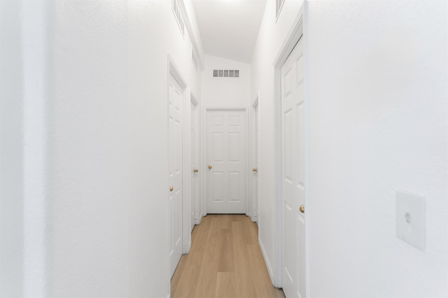 200 Ford Road, Unit 227 San Jose, CA 95138 - Photo 20 of 37 a view of a hallway