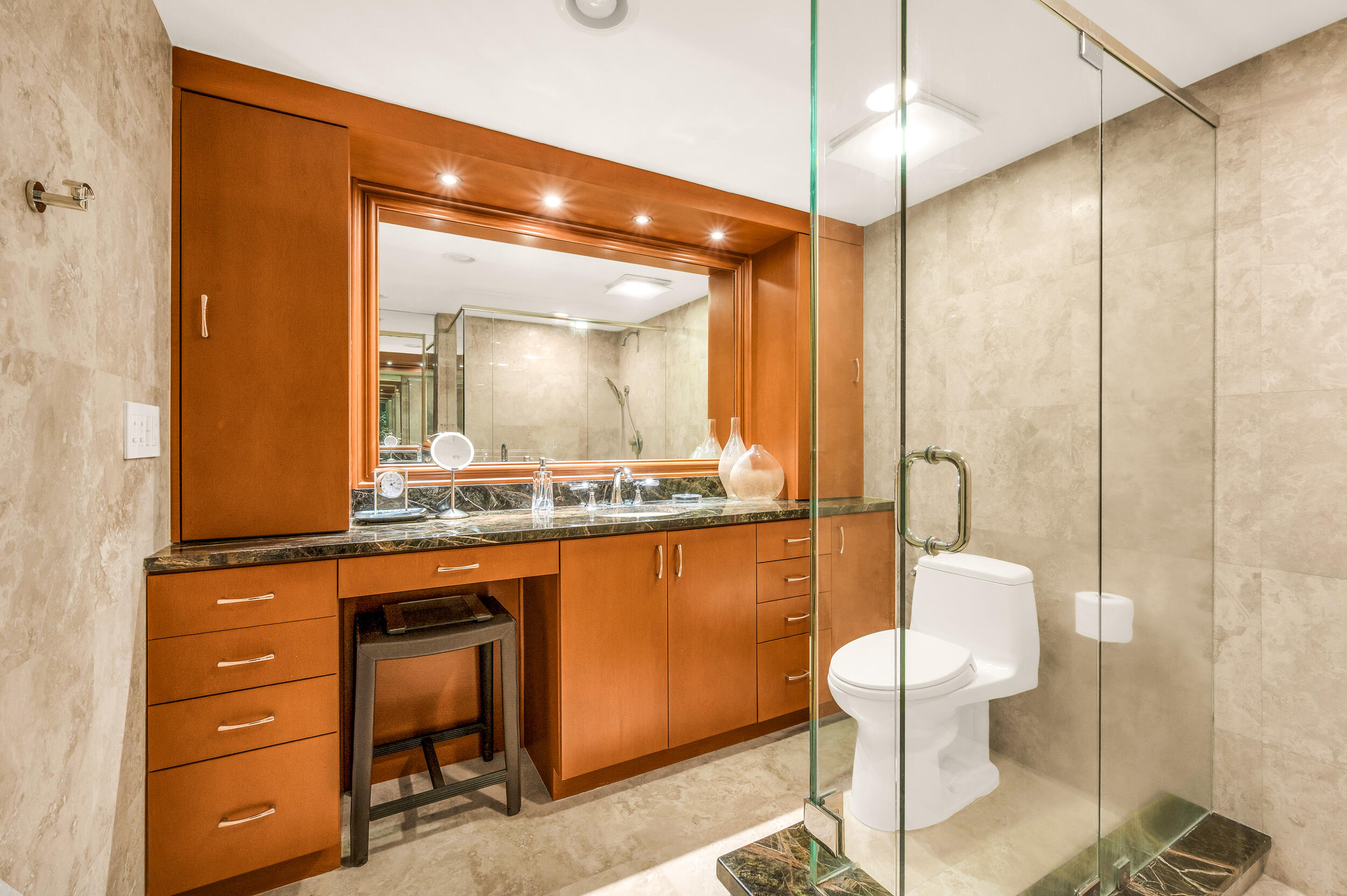 1200 South Ocean Boulevard, Unit PHG Boca Raton, FL 33432 - Photo 23 of 48 photo-17