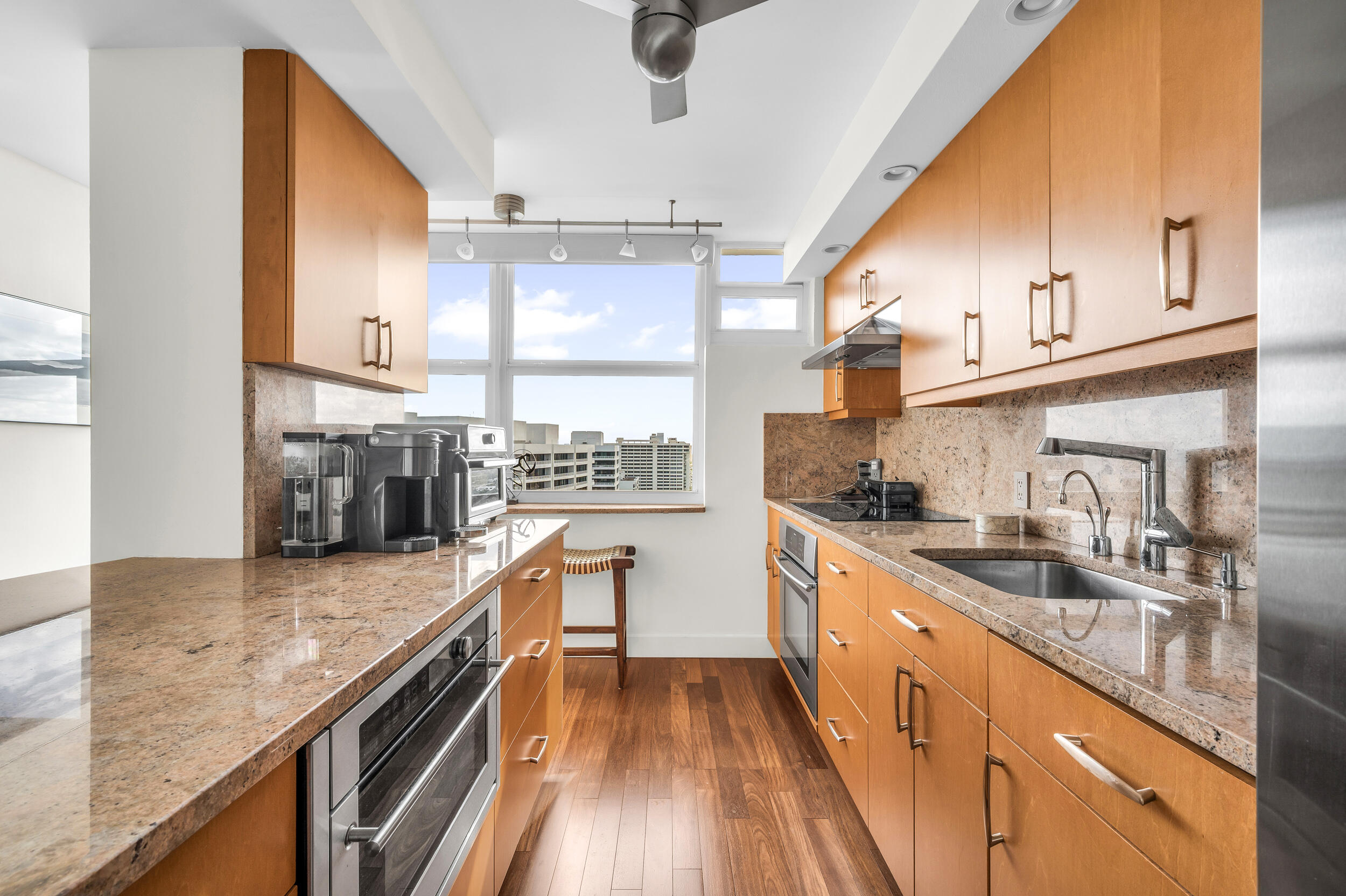 1200 South Ocean Boulevard, Unit PHG Boca Raton, FL 33432 - Photo 9 of 48 photo-7