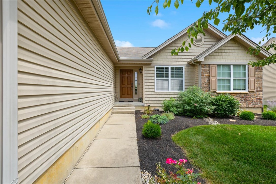 1845 Hunters Ridge Drive Troy, OH 45373 - Photo 3 of 51