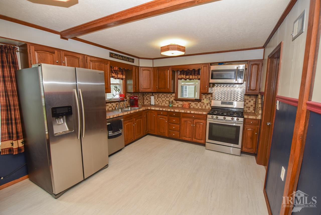 301 North Truitt Road Muncie, IN 47303 - Photo 6 of 26