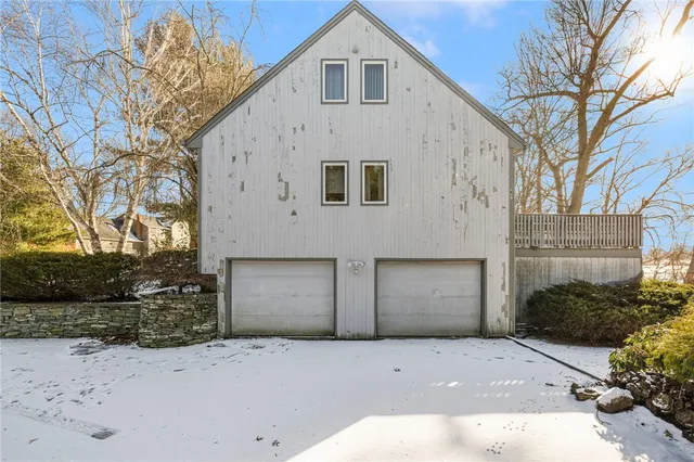 $575,000 | 40 Kristen Court, Warwick, RI 02888