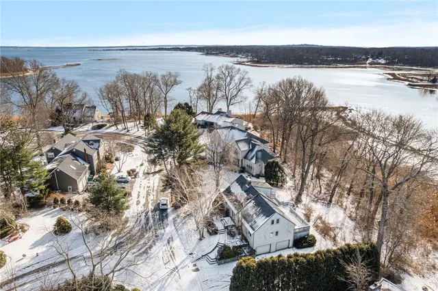 $575,000 | 40 Kristen Court, Warwick, RI 02888