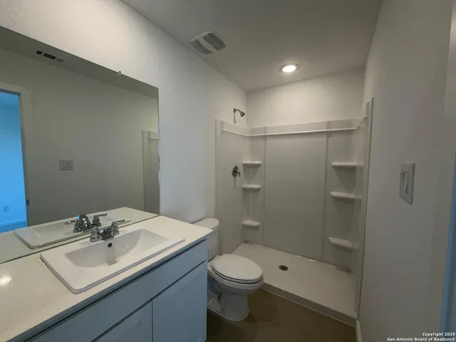 $1,395 | 11910 Bluebell Ridge, Converse, TX 78109