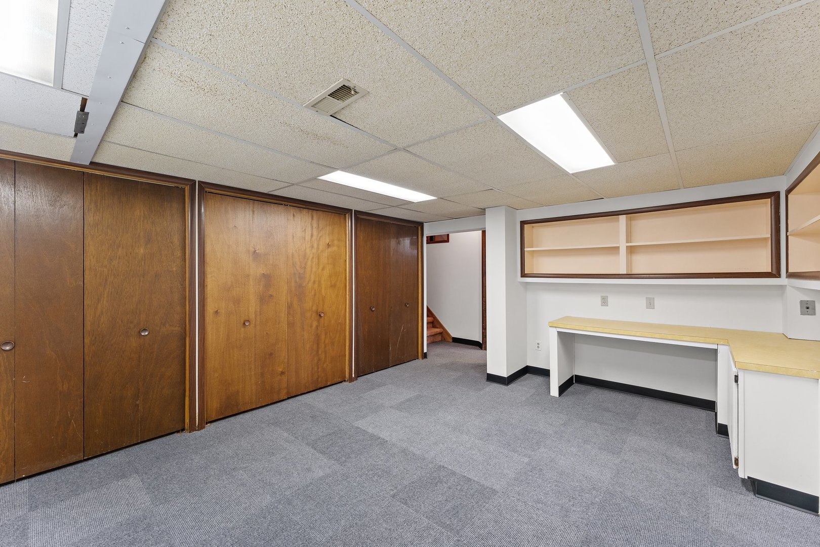 2929 East Danne Road Crete, IL 60417 - Photo 32 of 56 a view of room with air conditioner and window