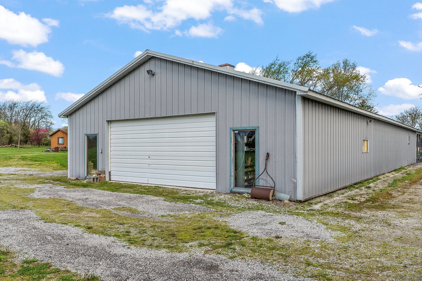 2929 East Danne Road Crete, IL 60417 - Photo 41 of 56 a front view of house with yard