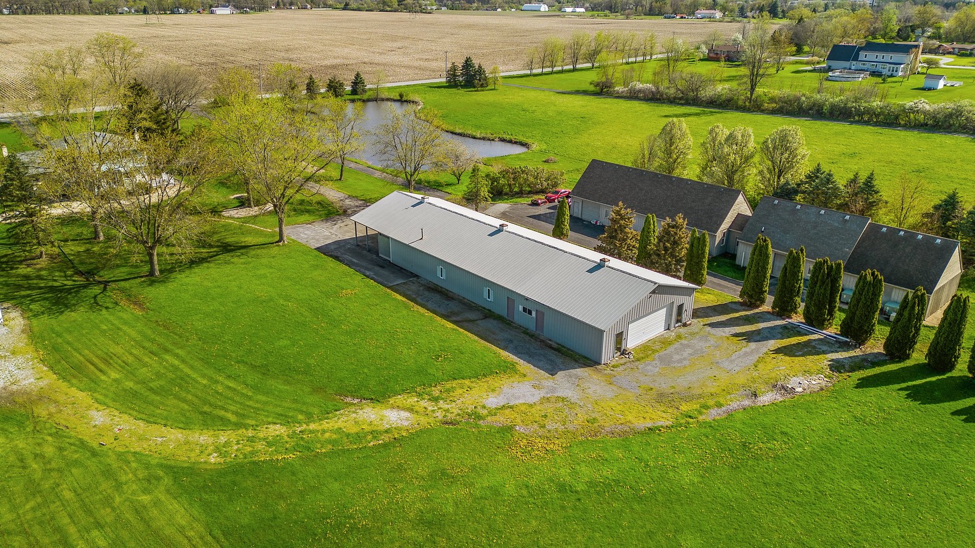 2929 East Danne Road Crete, IL 60417 - Photo 53 of 56 an aerial view of a house with a garden