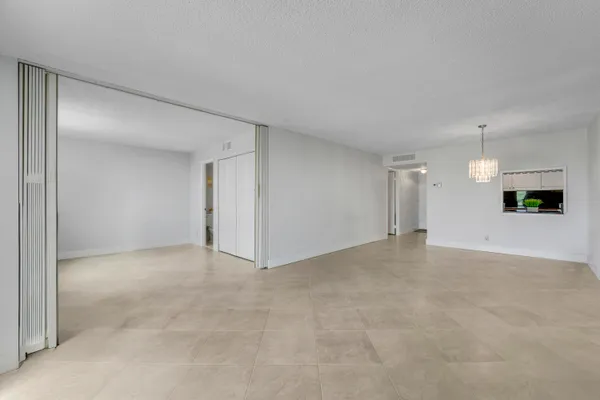 $2,095 | 6461 Northwest 2nd Avenue, Unit 407, Boca Raton, FL 33487