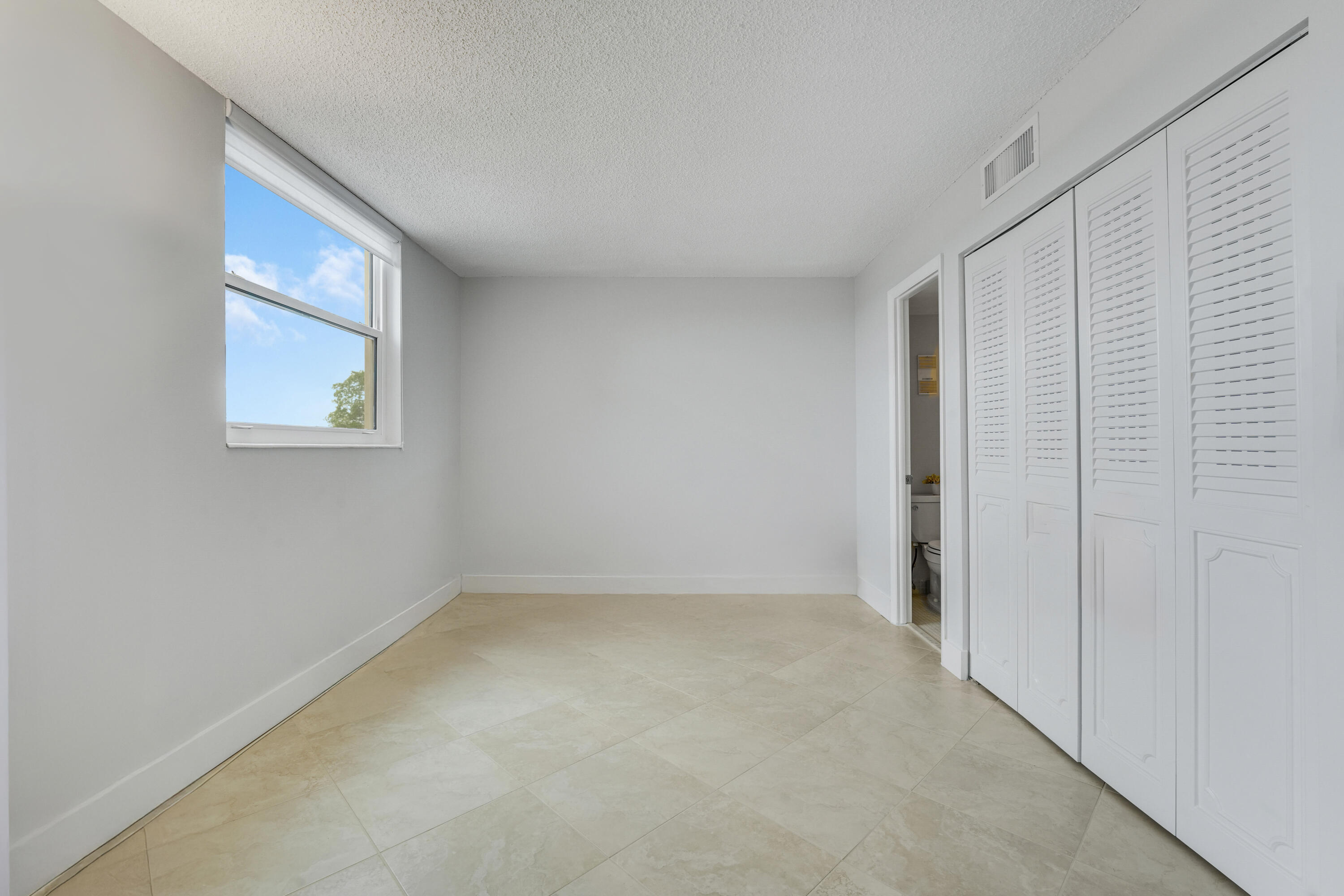 6461 Northwest 2nd Avenue, Unit 407 Boca Raton, FL 33487 - Photo 12 of 33 House-10