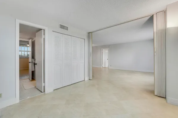 $2,095 | 6461 Northwest 2nd Avenue, Unit 407, Boca Raton, FL 33487