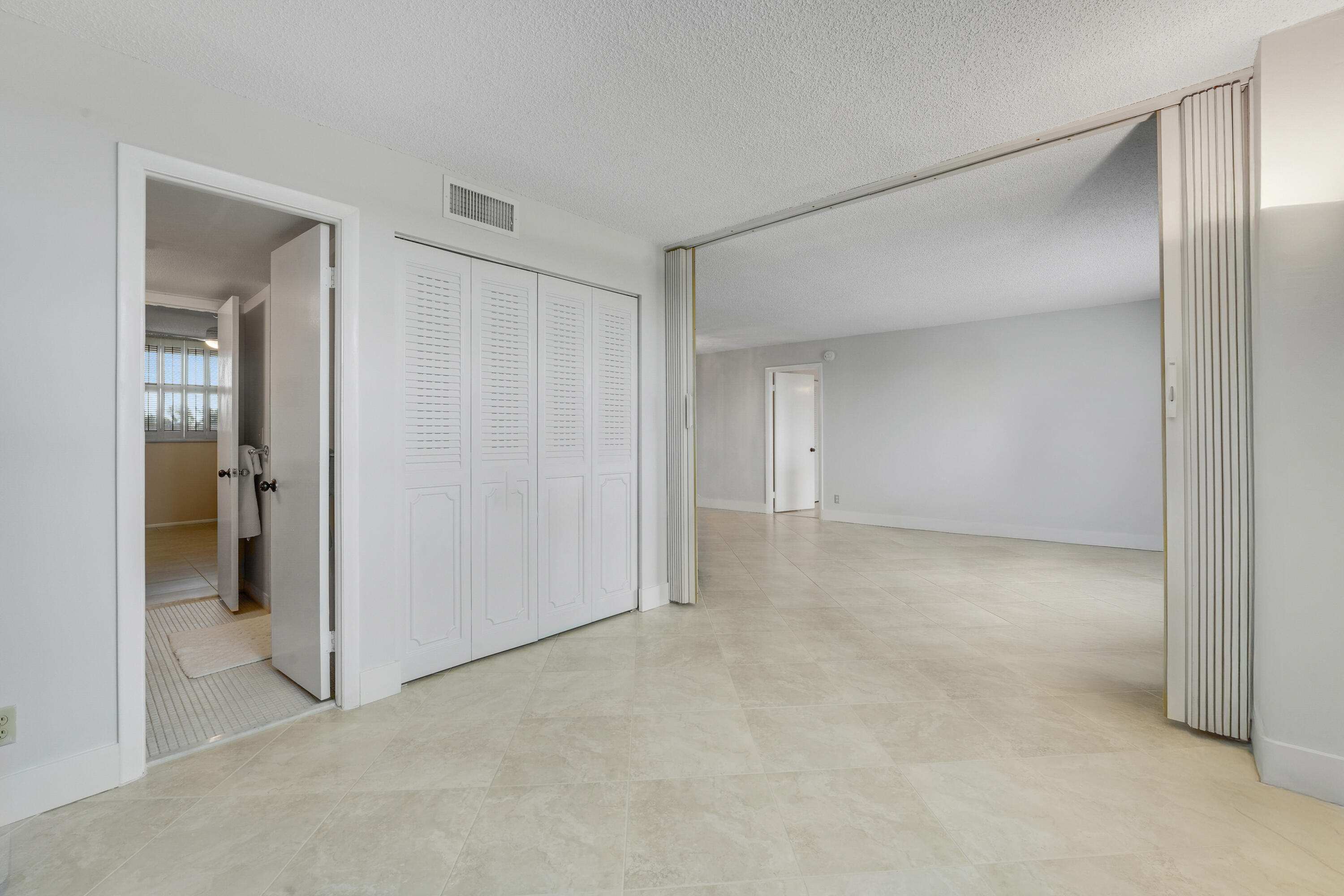 6461 Northwest 2nd Avenue, Unit 407 Boca Raton, FL 33487 - Photo 13 of 33 House-11
