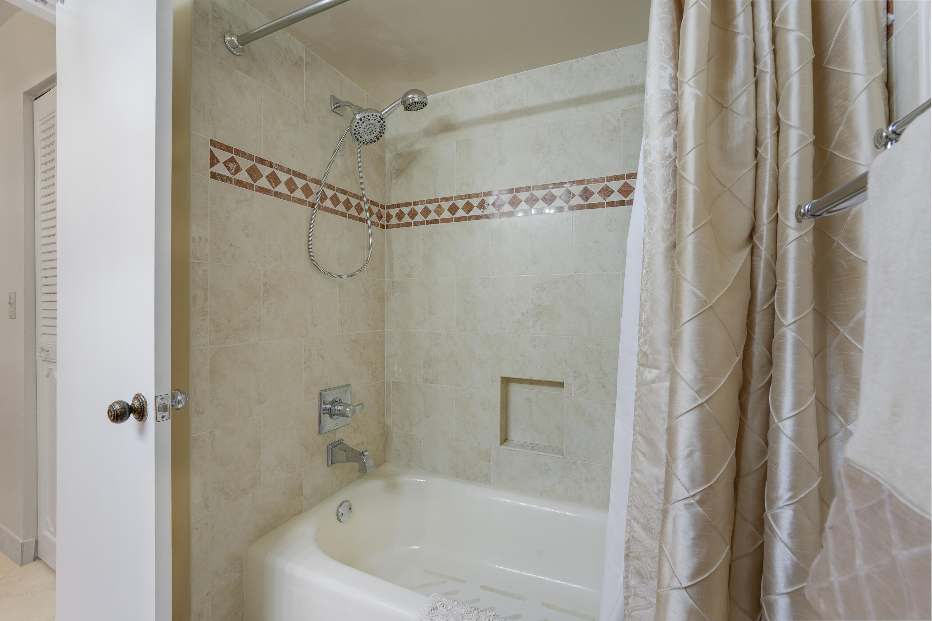 6461 Northwest 2nd Avenue, Unit 407 Boca Raton, FL 33487 - Photo 20 of 33 House-18