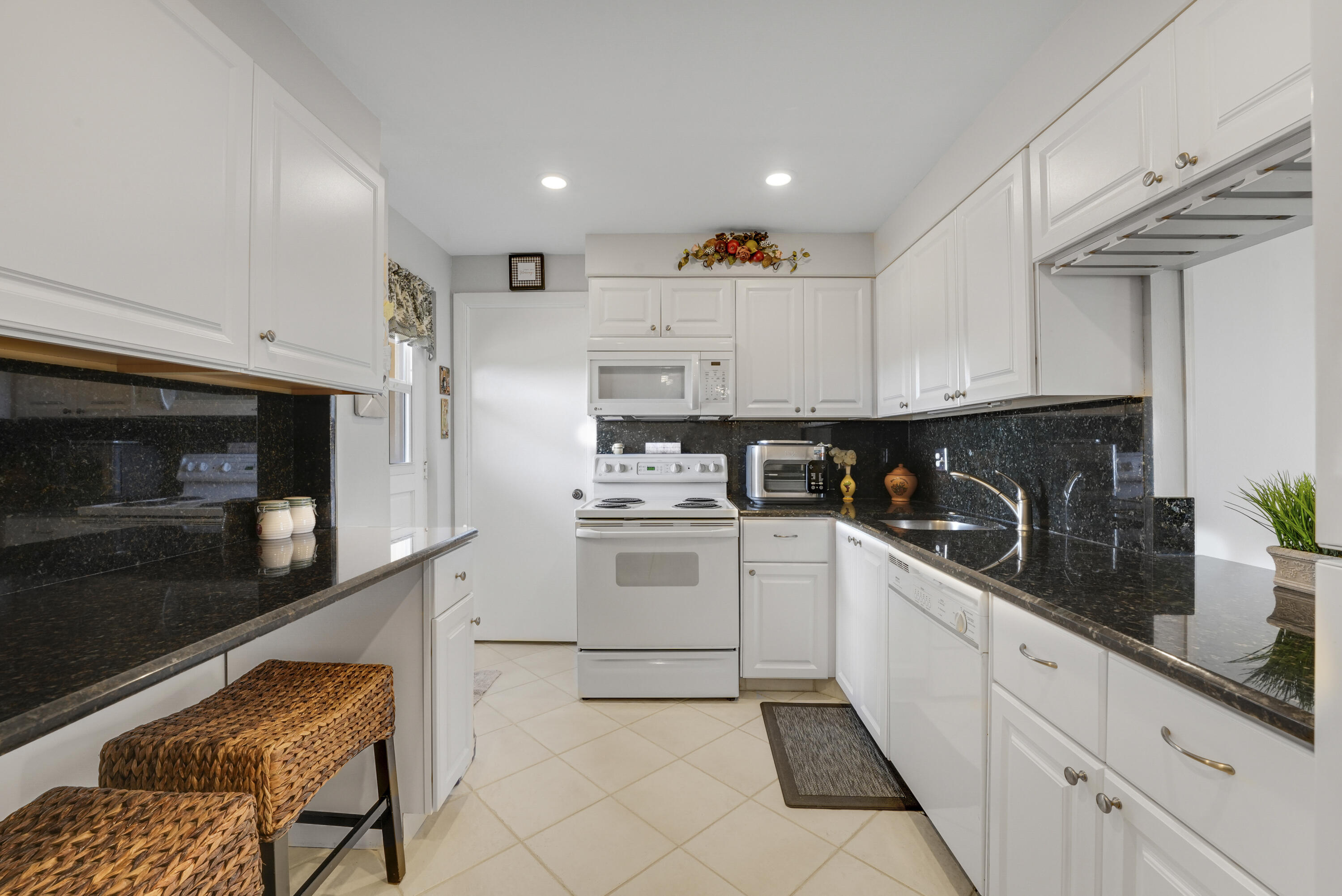 6461 Northwest 2nd Avenue, Unit 407 Boca Raton, FL 33487 - Photo 3 of 33 House-2