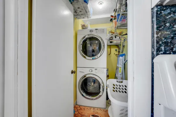 $2,095 | 6461 Northwest 2nd Avenue, Unit 407, Boca Raton, FL 33487