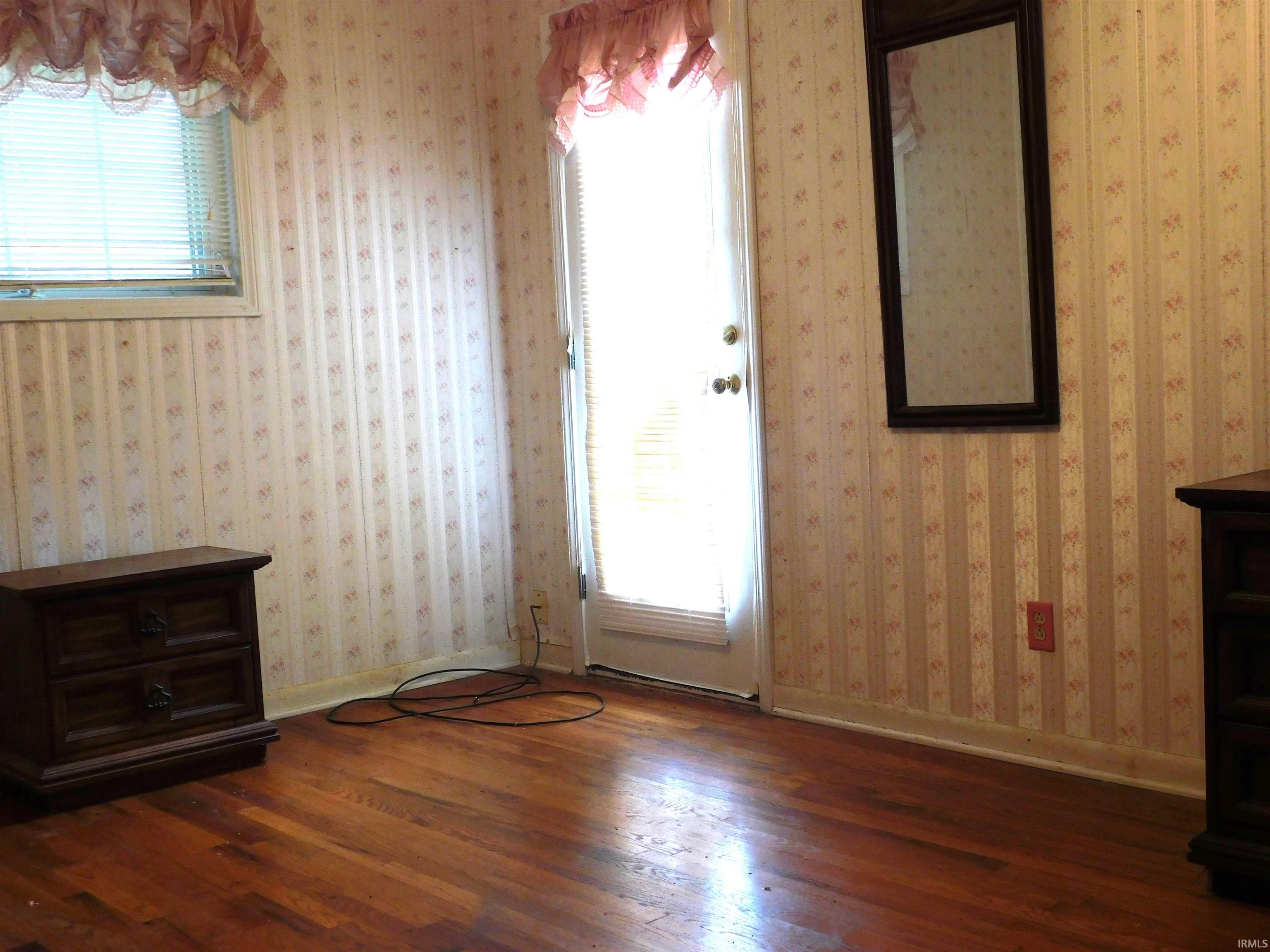 1702 Valley View Drive Bedford, IN 47421 - Photo 12 of 36